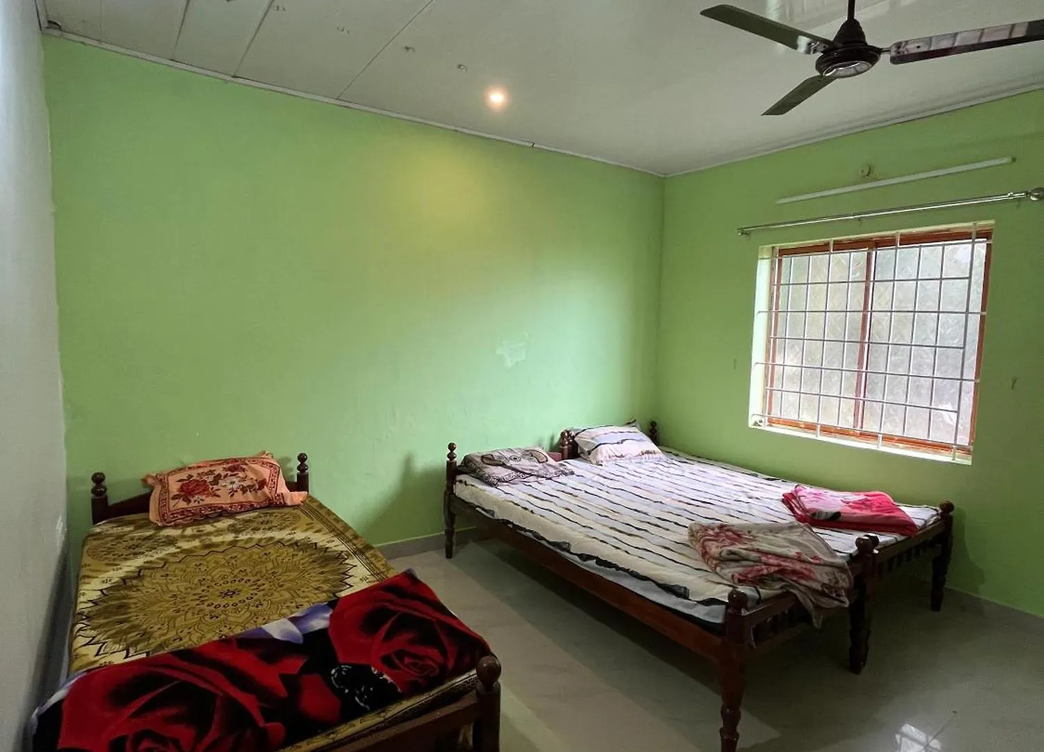 Valloorans Home Stay Parambikolam India