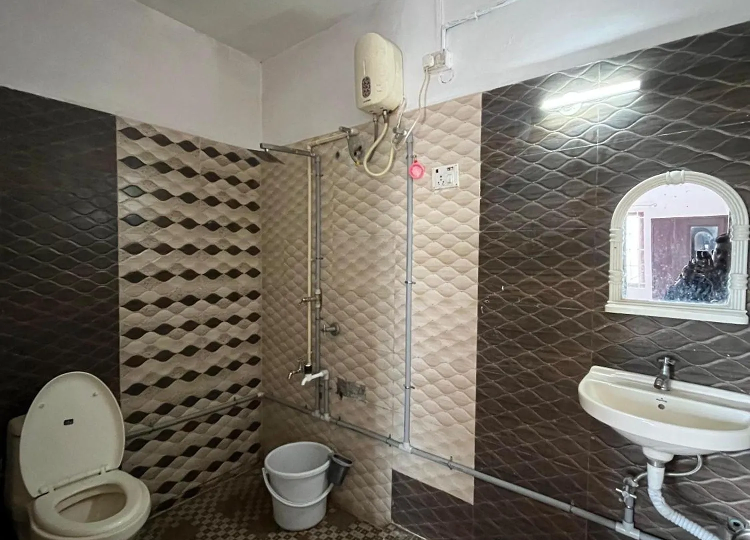 Valloorans Home Stay Parambikolam